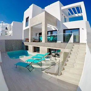 https://villa-manhattan.1costadelsol.com
